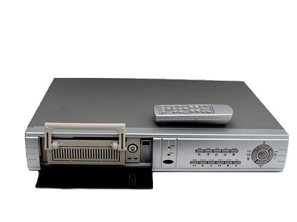 W3-D0608B    4 Video/0 Audio.   USB. Motion Detetion. Выдвижной лоток для HDD